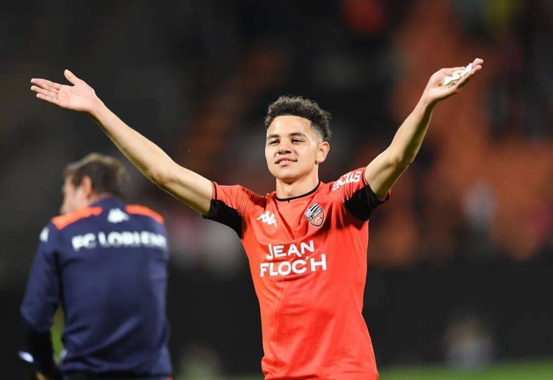 爱游戏官网-包含洛里昂主场作战，争取三分的词条