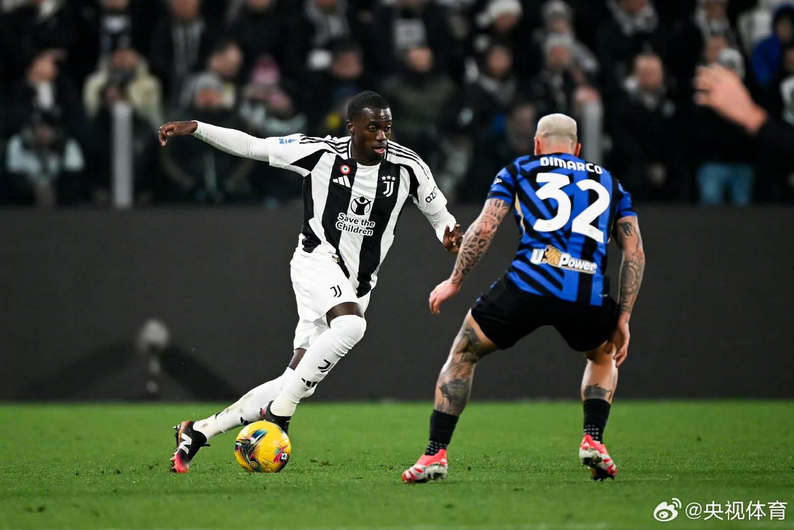 包含意大利国米豪取胜利,与尤文图斯缩小分差的词条 包含意大利国米豪取胜利,与尤文图斯缩小分差的词条