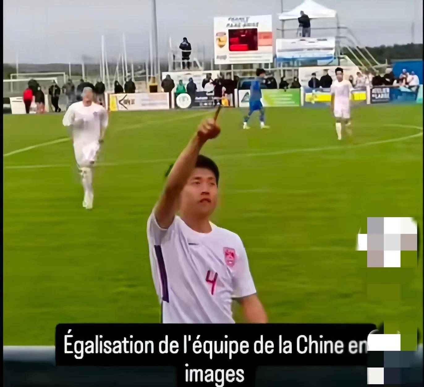 西班牙队在排球比赛中实力碾压对手