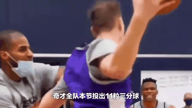 爱游戏官方入口-爵士全队联手取胜，气势如虹