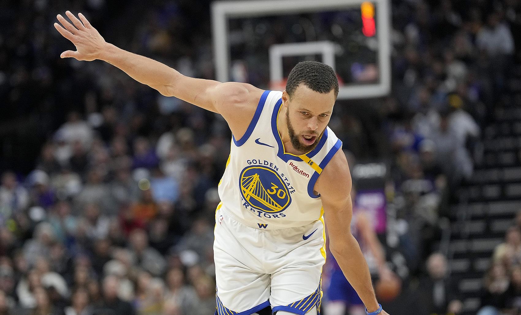 爱游戏官方登录入口-关于勇士再胜圣安东尼奥，库里砍下高分表现的信息