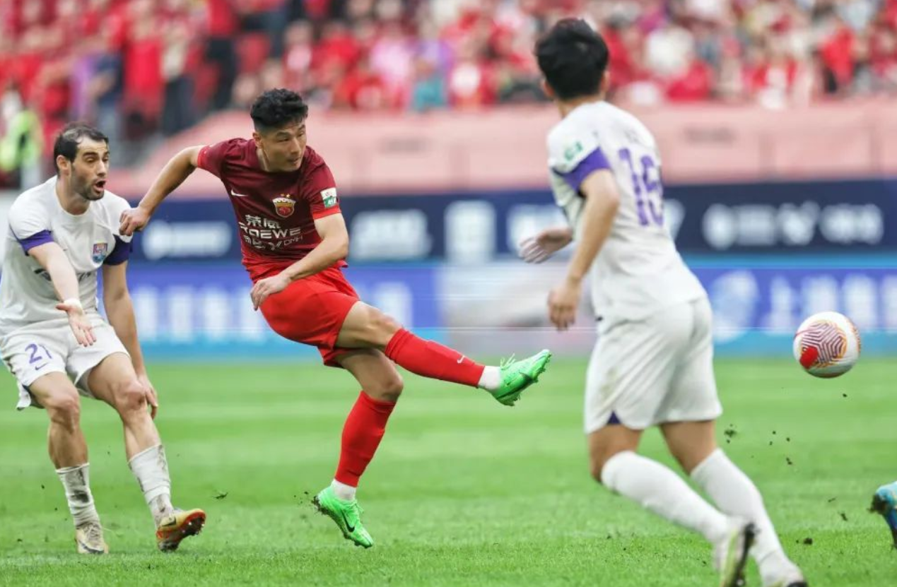 中超球队展现出色发挥,获得胜利的简单介绍 中超球队展现出色发挥,获得胜利的简单介绍