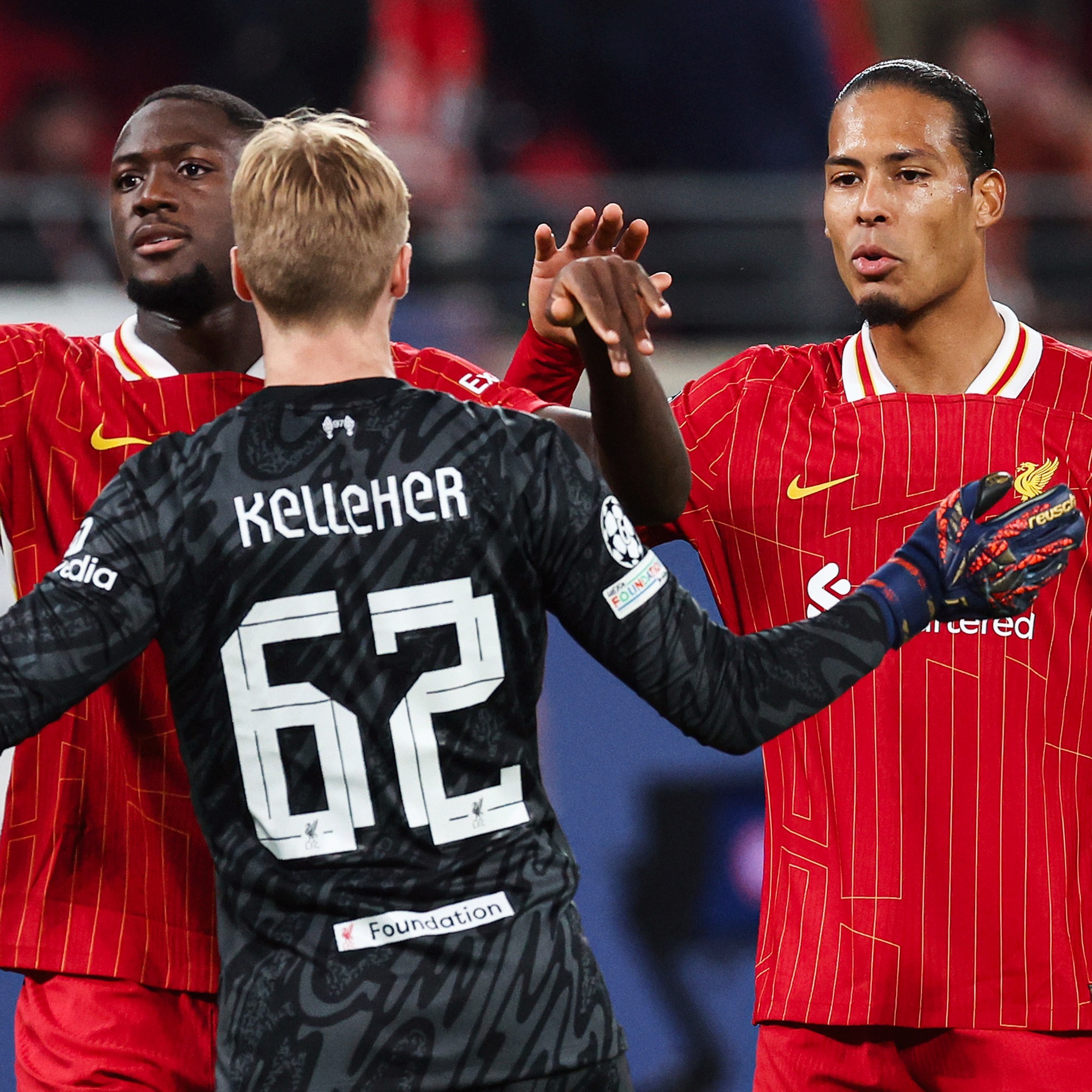 RB莱比锡艰难获胜,全队快意复仇 RB莱比锡艰难获胜,全队快意复仇