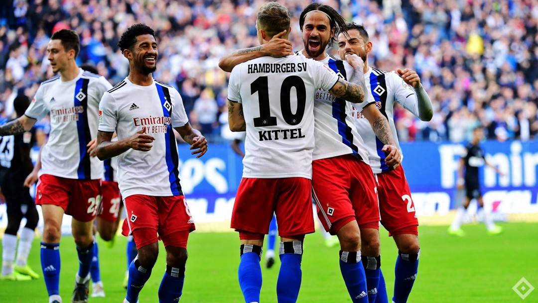 汉堡队在比赛中获得令人激动的胜利 汉堡队在比赛中获得令人激动的胜利