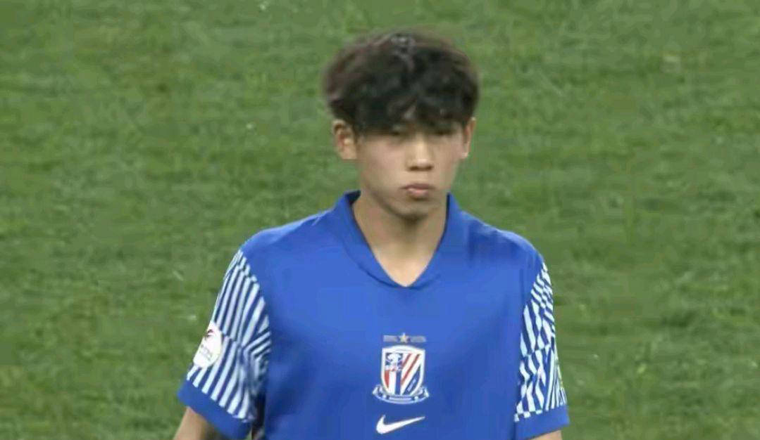 爱游戏在线登录-申花连续三轮不胜，球队士气低迷