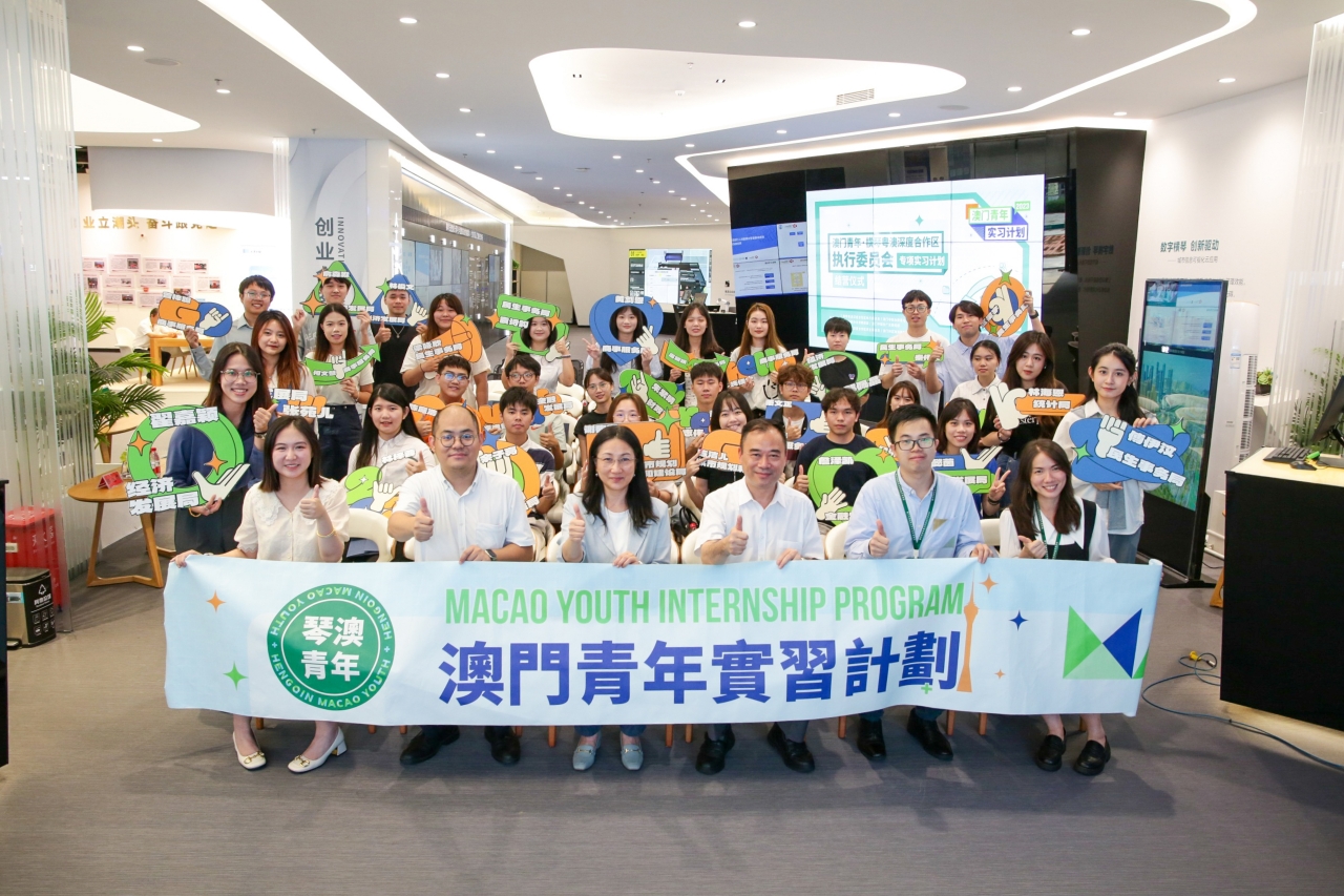 爱游戏中国官网-关于战术调整取得成效，球员合作更加默契斗志昂扬的信息