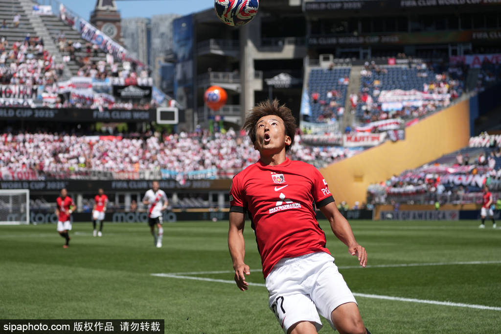 爱游戏网页版-包含南美洲豪门力挽败势，翻身决赛致胜的词条