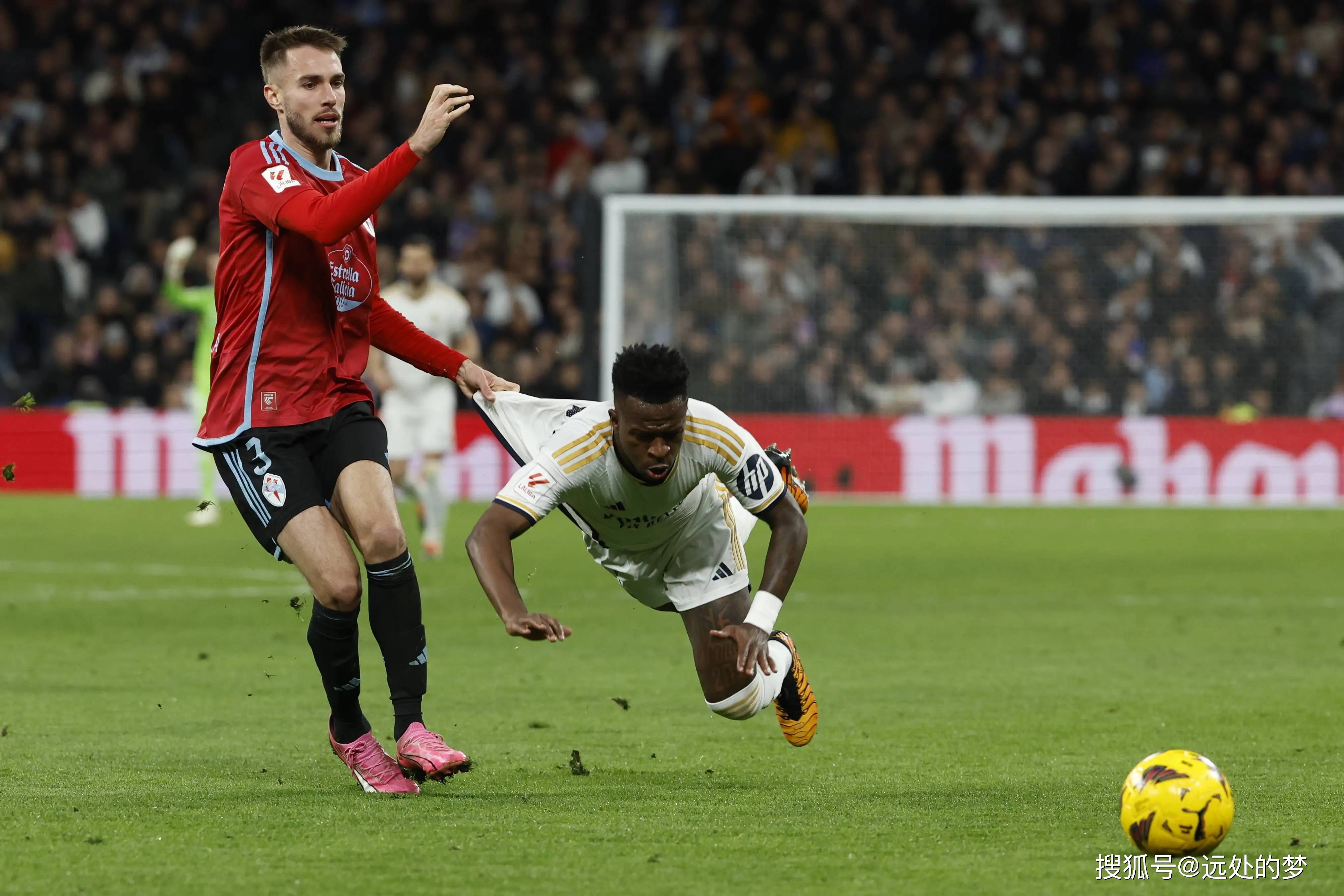 爱游戏入口-关于法国队客场大胜立陶宛，展示强大实力的信息