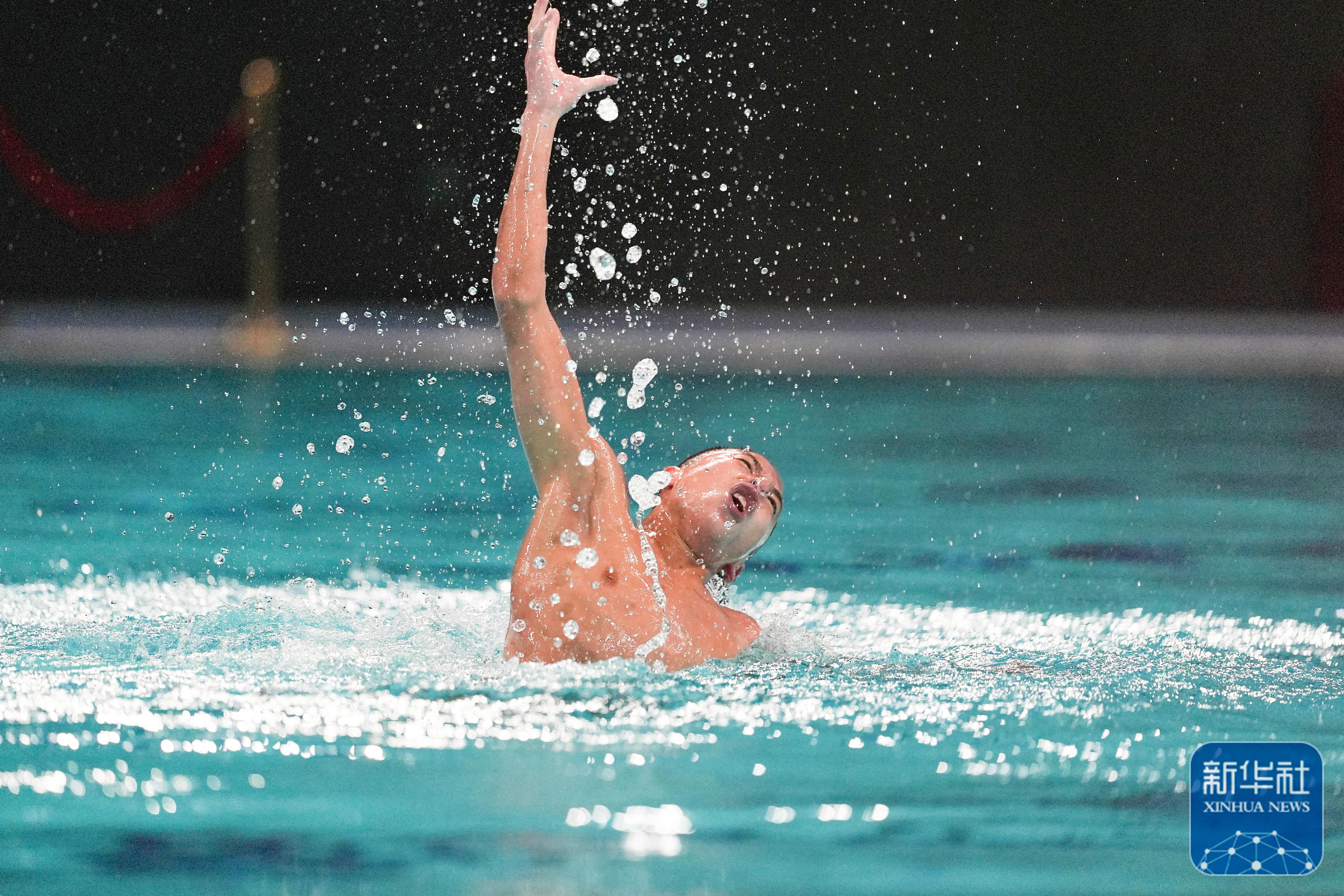 南非游泳选手轻松游走,夺得金牌 南非游泳选手轻松游走,夺得金牌