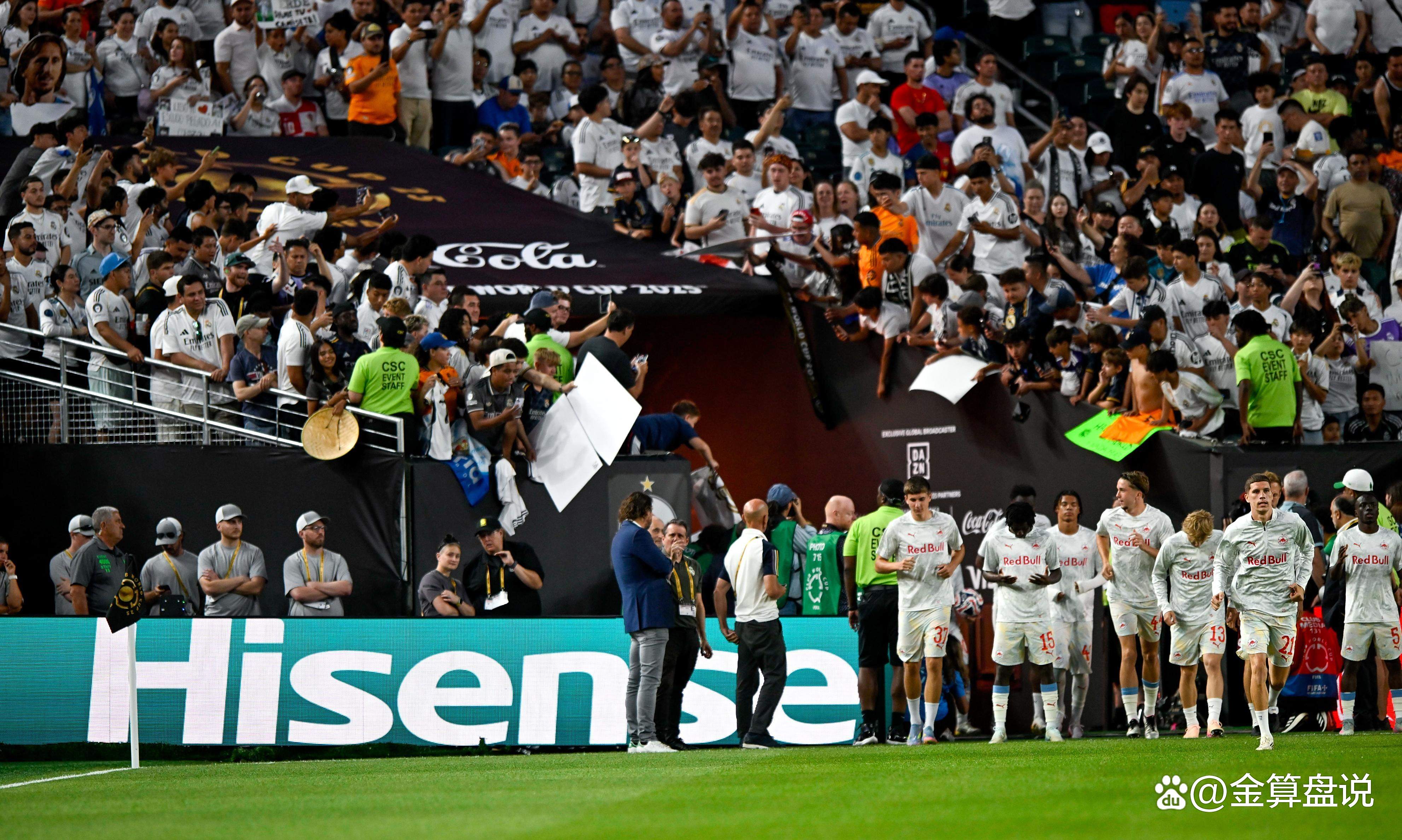 欧洲足球豪强云集,备战决赛之战 欧洲足球豪强云集,备战决赛之战