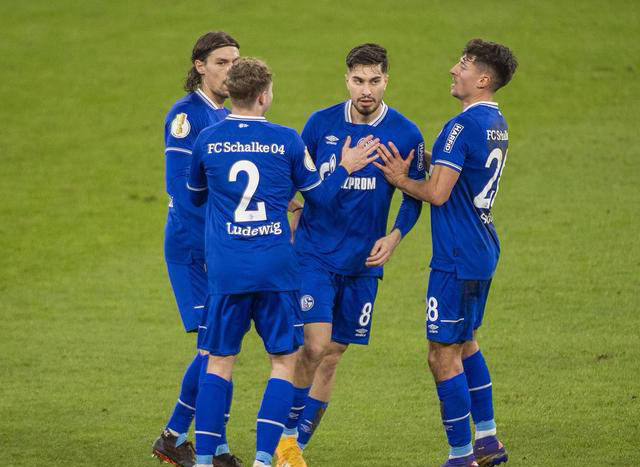 沙尔克迎来新球员加盟,支援实力大增 沙尔克迎来新球员加盟,支援实力大增