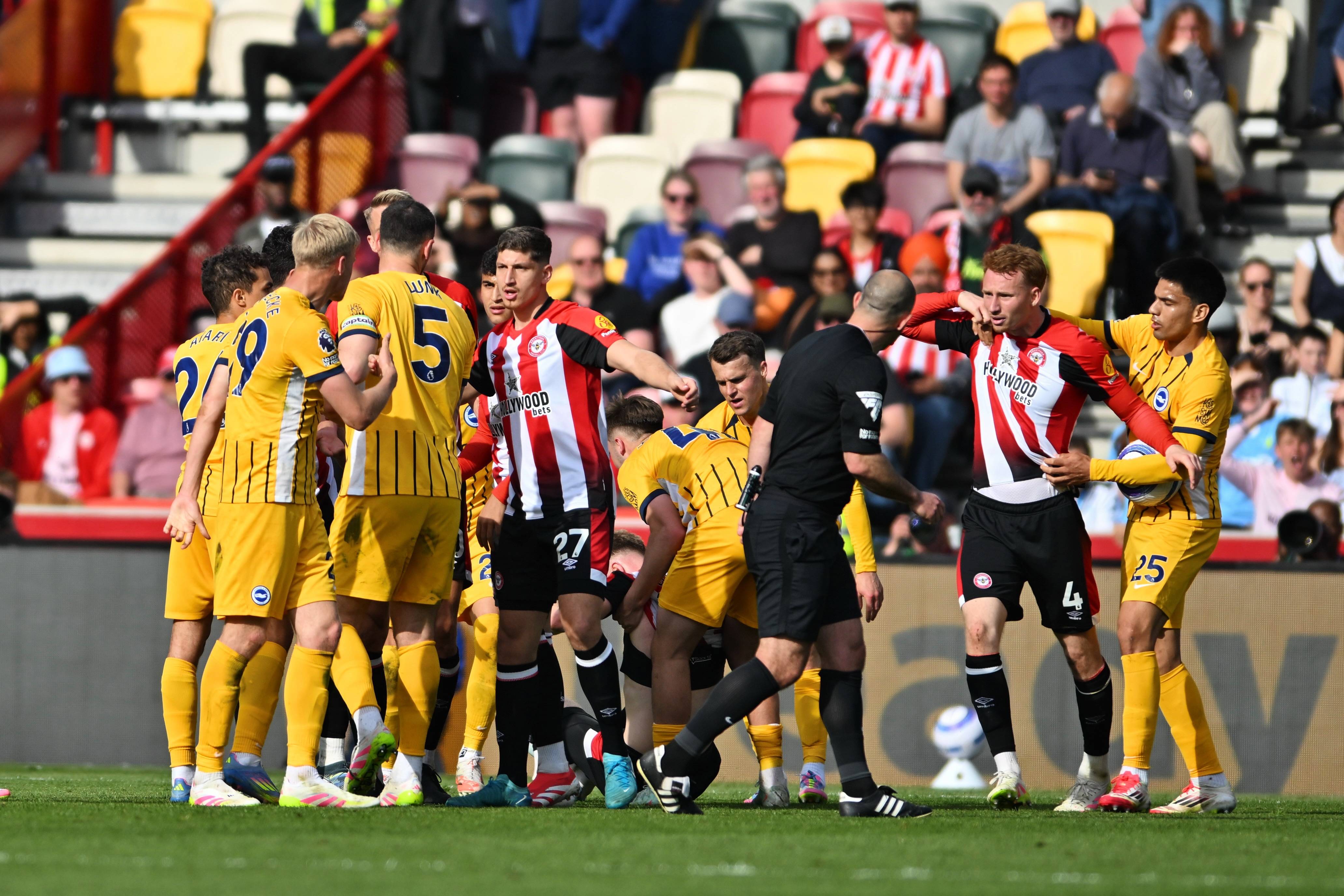 爱游戏在线登录-关于莱斯特城主场大胜布莱顿，保持不败纪录的信息