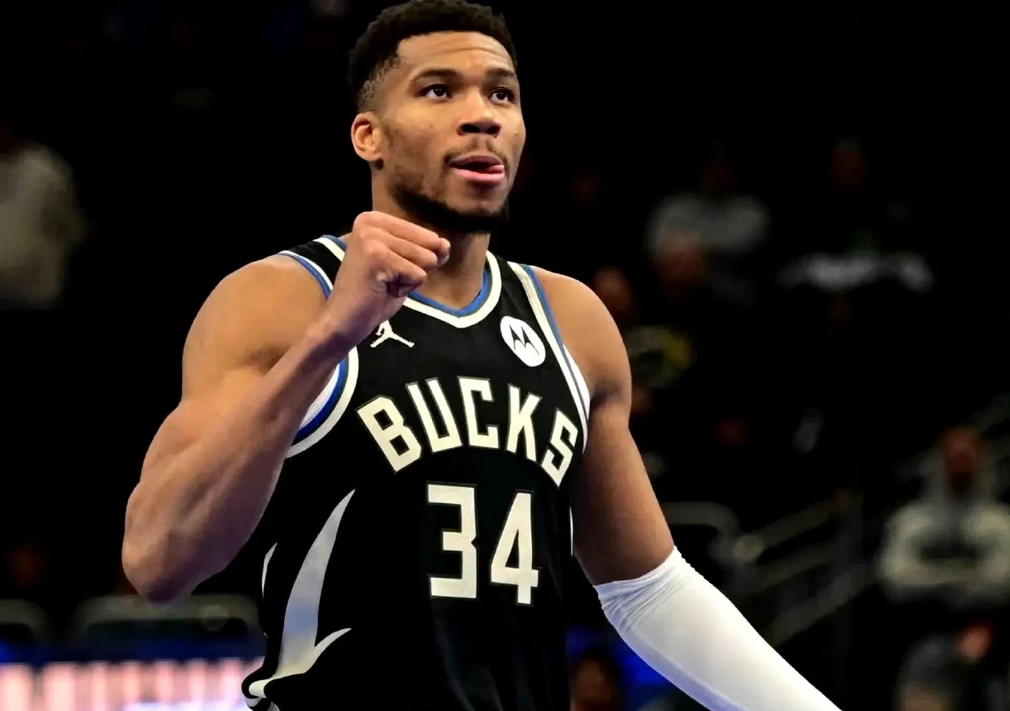 雄鹿巨星字母哥成为MVP热门 雄鹿巨星字母哥成为MVP热门