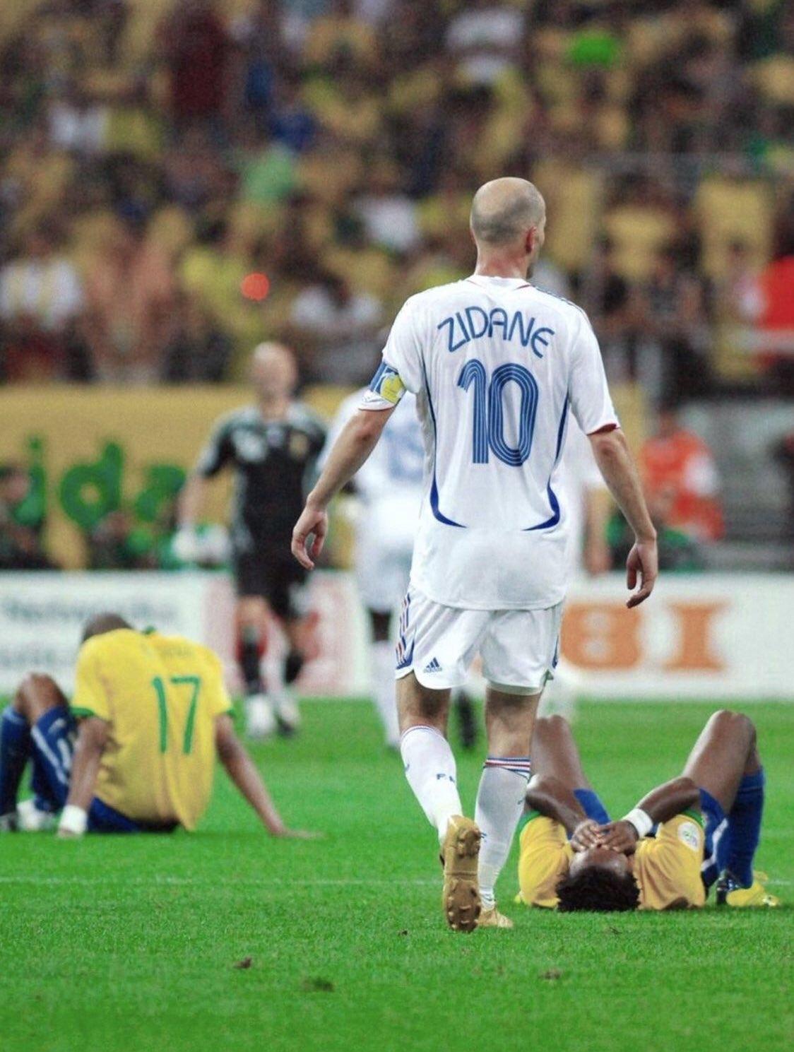 爱游戏官网网页版入口-关于法国队获得胜利的同时也受伤了，球迷们心疼的信息