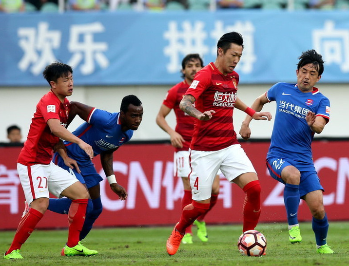 华夏幸福主场战平苏宁,继续在中超保级区徘徊 华夏幸福主场战平苏宁,继续在中超保级区徘徊