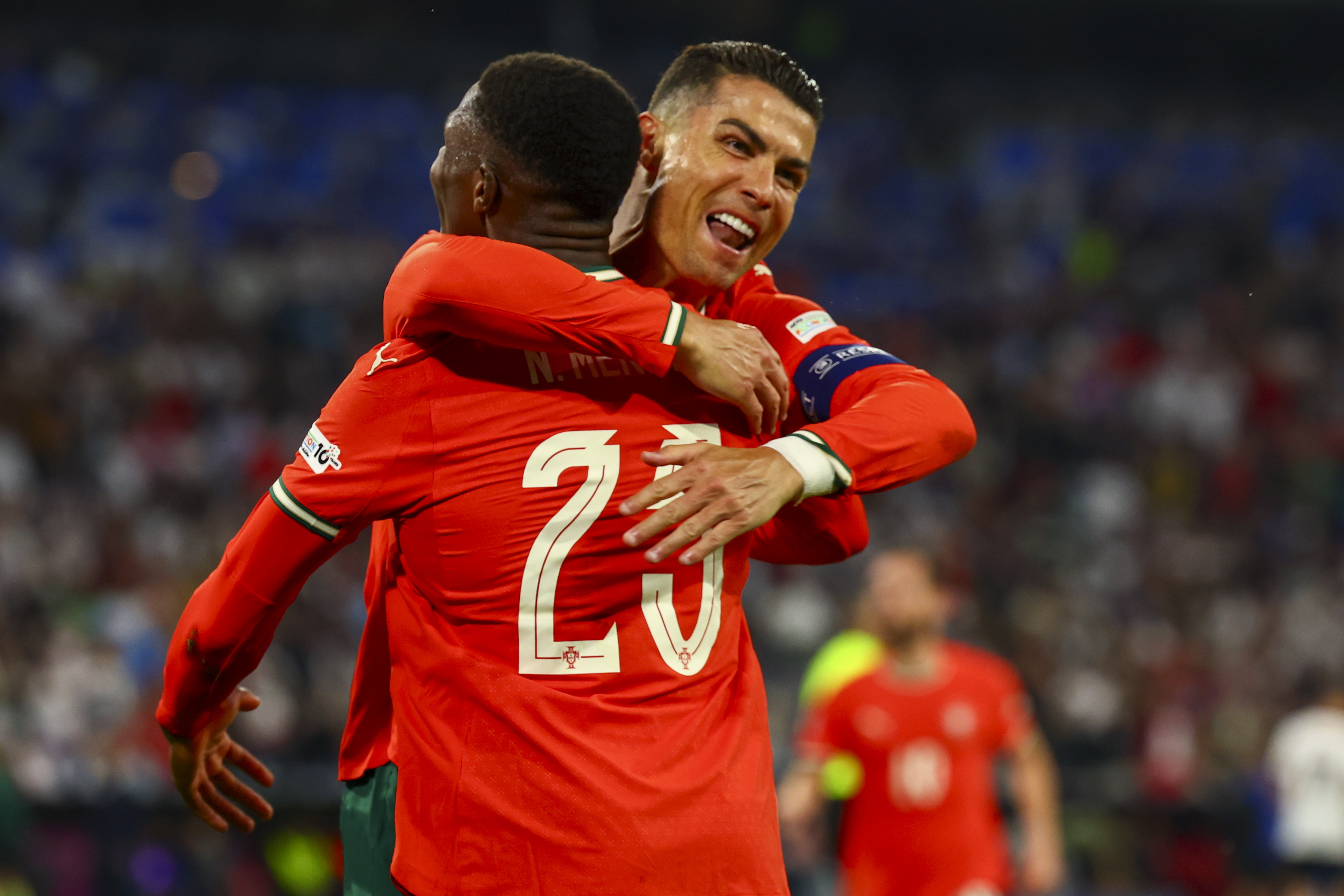 葡萄牙队在近期的国际比赛中碾压对手,夺冠呼声高涨的简单介绍 葡萄牙队在近期的国际比赛中碾压对手,夺冠呼声高涨的简单介绍