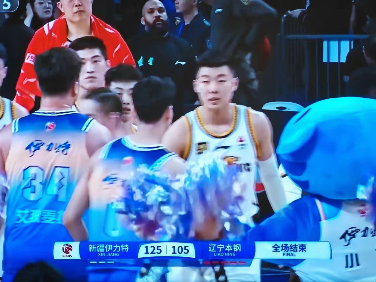 爱游戏app-关于防守与进攻的对决，篮球场上谁能掌控局面？的信息