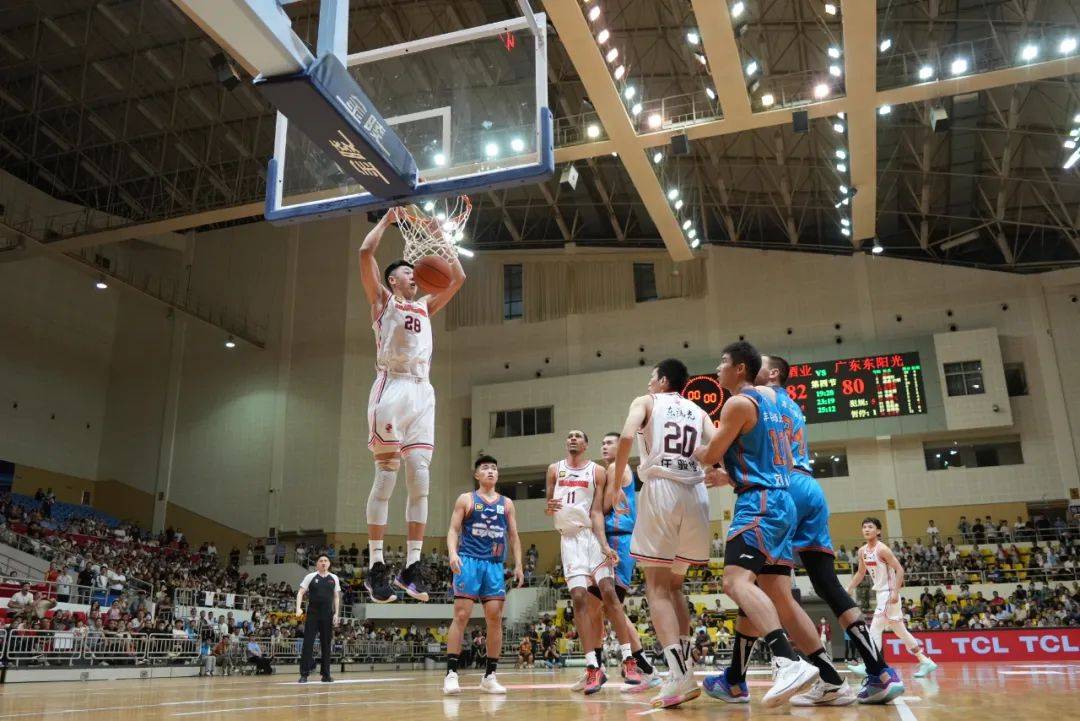 爱游戏网页版-顶级篮球运动员的高水平竞技掀起高潮！的简单介绍