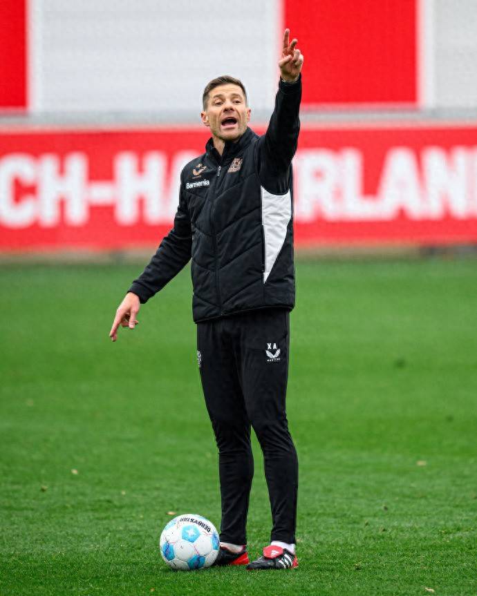 勒沃库森遭遇伤病潮,球队战力大打折扣的简单介绍 勒沃库森遭遇伤病潮,球队战力大打折扣的简单介绍