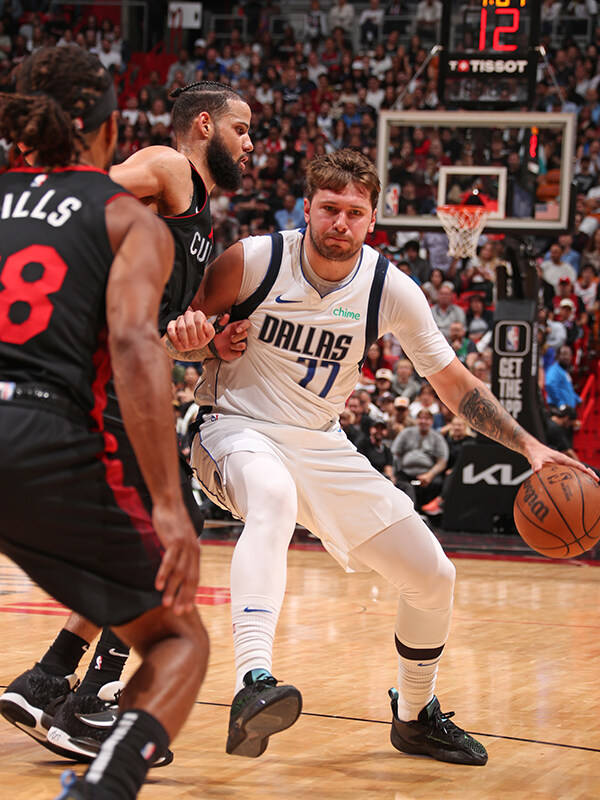 快船主场大胜独行侠取得胜利关键点的简单介绍 快船主场大胜独行侠取得胜利关键点的简单介绍