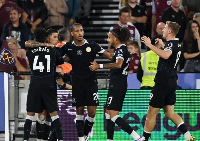 爱游戏在线登录-切尔西奔赴拜仁慕尼黑，客场逆袭展开的简单介绍