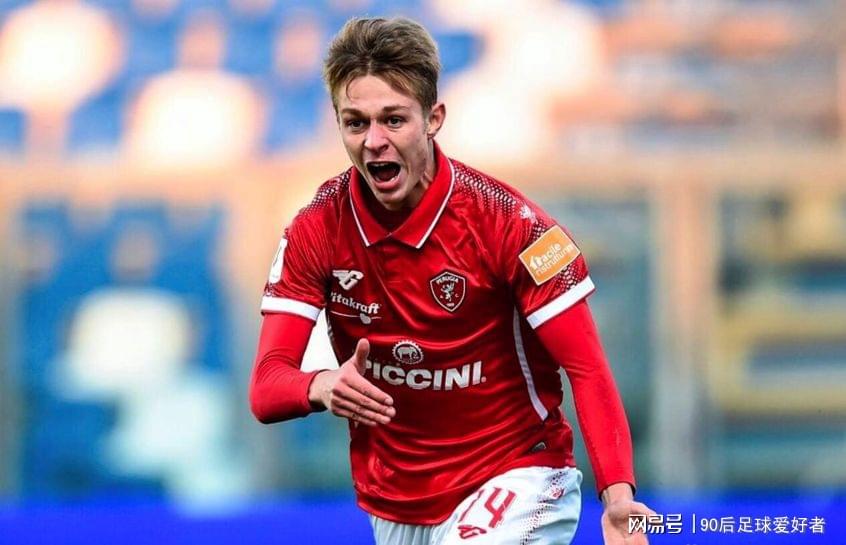 包含帕尔马签约新中场,提升阵容深度的词条 包含帕尔马签约新中场,提升阵容深度的词条