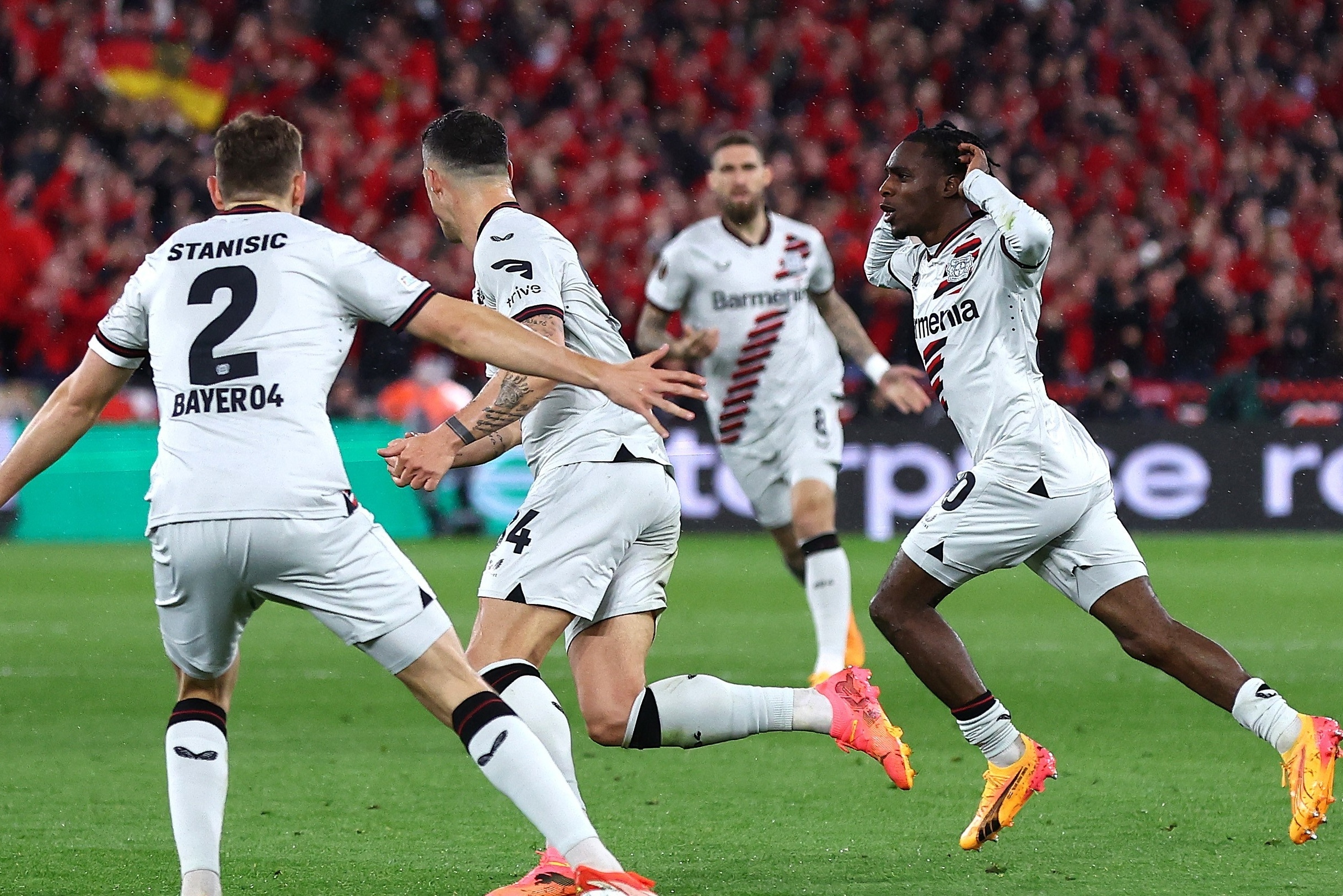 亚眠主场战平对手,争取更好成绩 亚眠主场战平对手,争取更好成绩