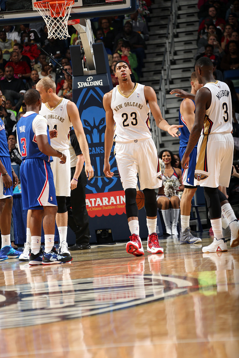 活塞主场战胜奇才,终结两连败 活塞主场战胜奇才,终结两连败