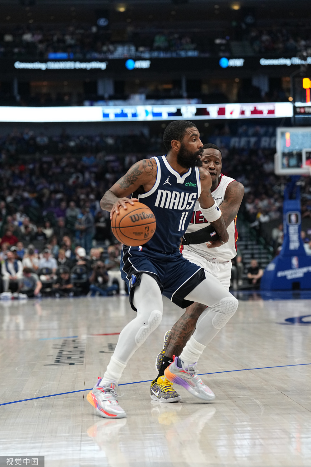 独行侠压哨逆转马刺,东契奇弹跳离场激情爆发 独行侠压哨逆转马刺,东契奇弹跳离场激情爆发