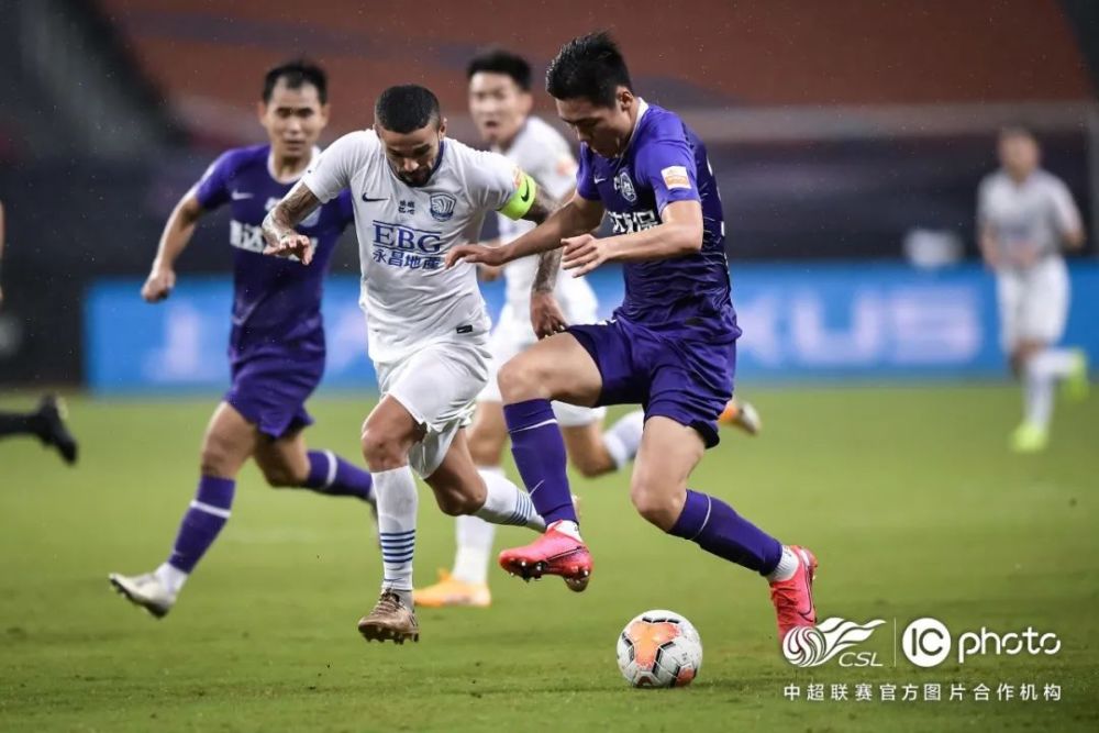 青岛黄海客场大捷,战胜大连一方 青岛黄海客场大捷,战胜大连一方