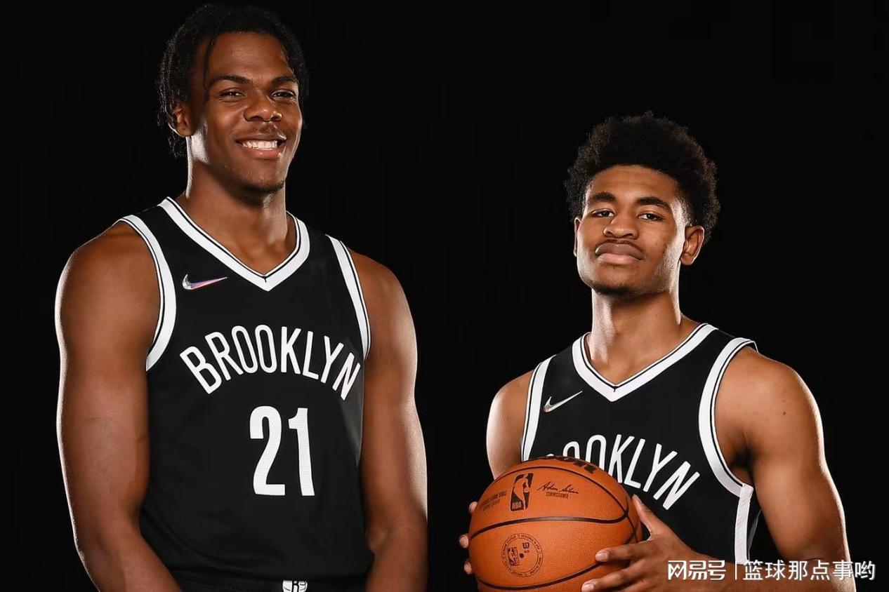 爱游戏-火箭力克篮网，伍德砍下20+20的两双成绩的简单介绍