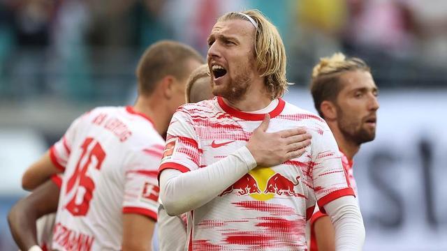 爱游戏入口-RB莱比锡攻破对手防线，继续领跑积分榜的简单介绍