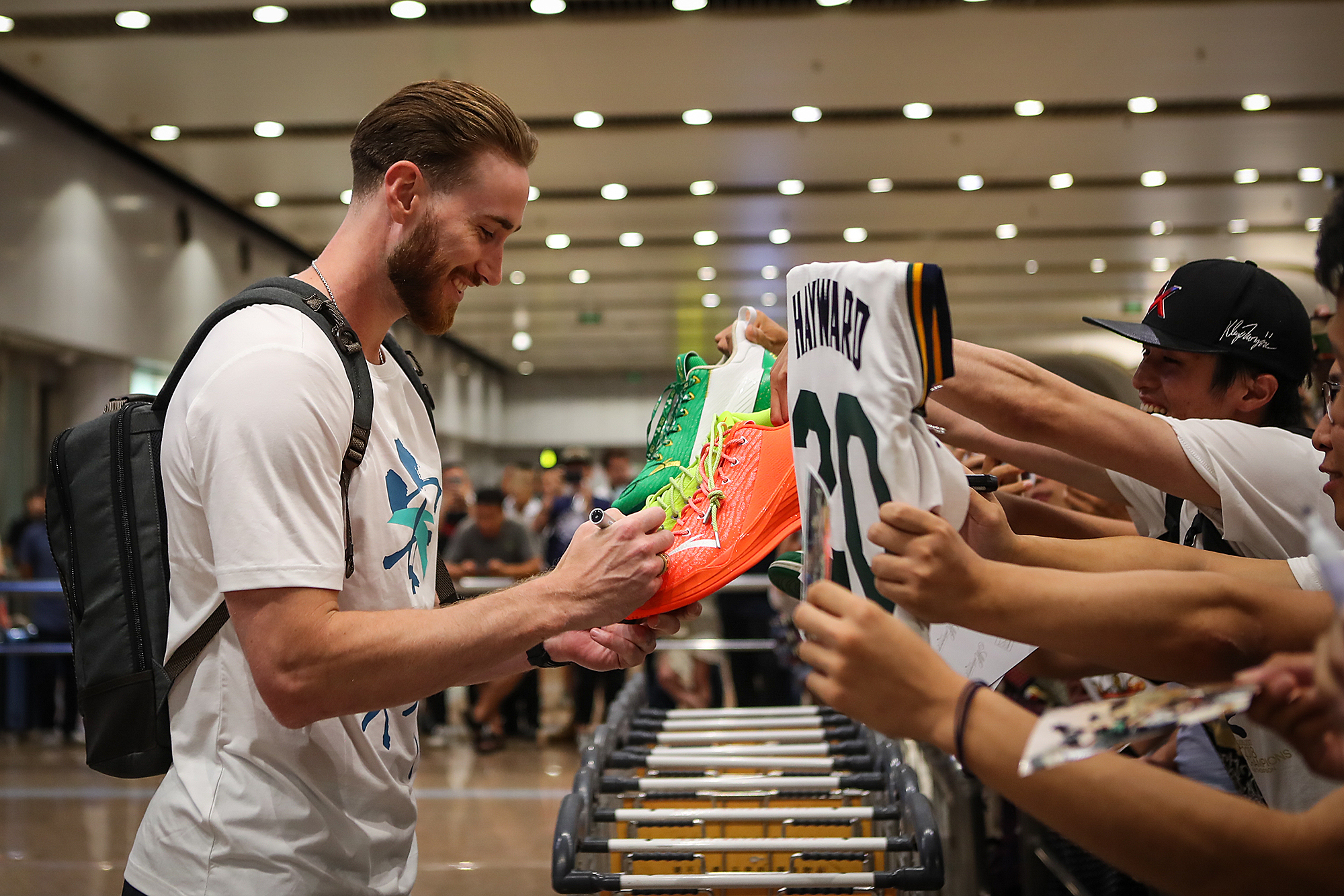 哈化堡队球迷活动吸引众多粉丝加入的简单介绍 哈化堡队球迷活动吸引众多粉丝加入的简单介绍